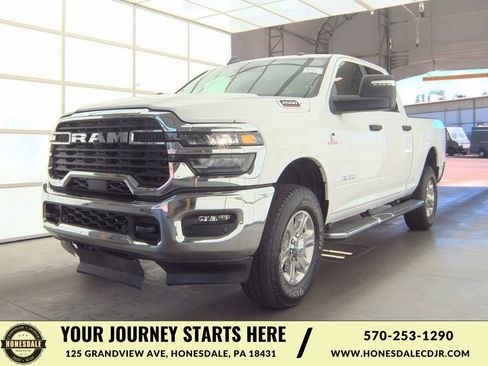 Used 2026 RAM 2500 Big Horn AWD/4WD image 1