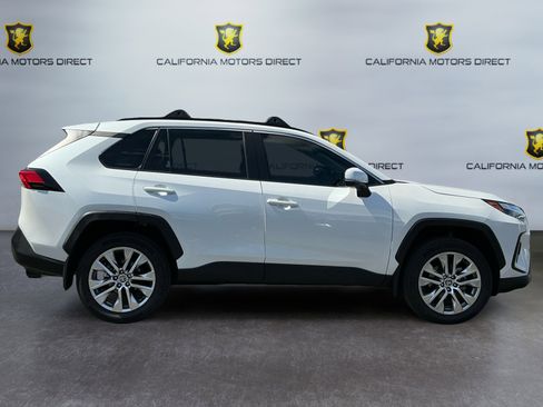 Used 2024 Toyota RAV4 XLE Premium FWD image 4