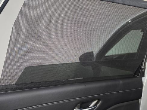 Used 2025 Nissan Pathfinder SL image 39