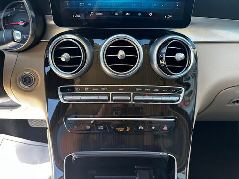 Used 2022 Mercedes-Benz GLC 300 4MATIC image 20