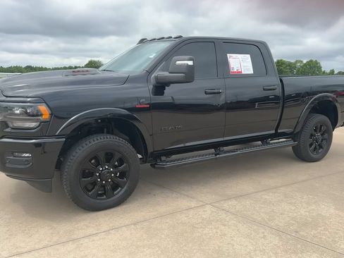 Used 2024 RAM 3500 Limited AWD/4WD image 5