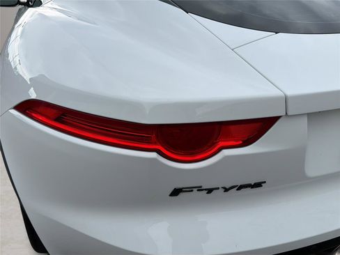 Used 2015 Jaguar F-TYPE S RWD image 28