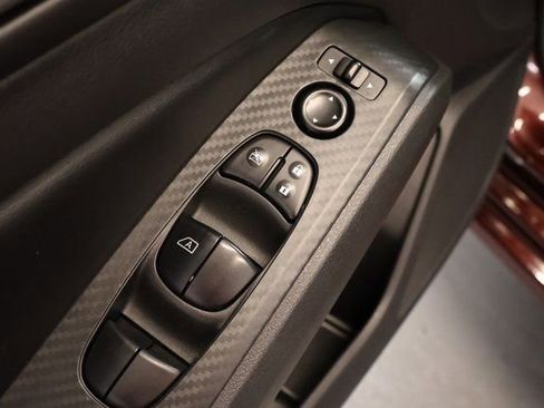 Used 2024 Nissan Altima 2.5 SV image 10