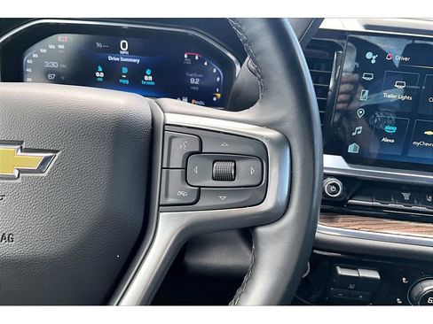 Used 2025 Chevrolet Silverado 2500 LT AWD/4WD image 13