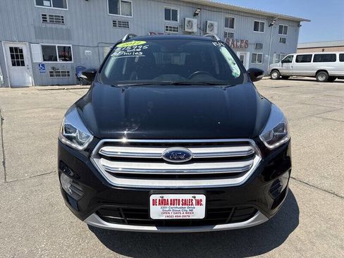 Used 2017 Ford Escape Titanium image 12