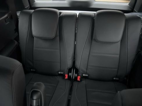 New 2026 Mercedes-Benz GLS 450 4MATIC image 10