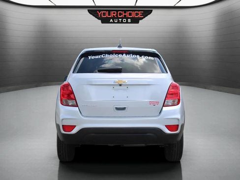 Used 2021 Chevrolet Trax LS w/ Tint and Cruise Package image 4