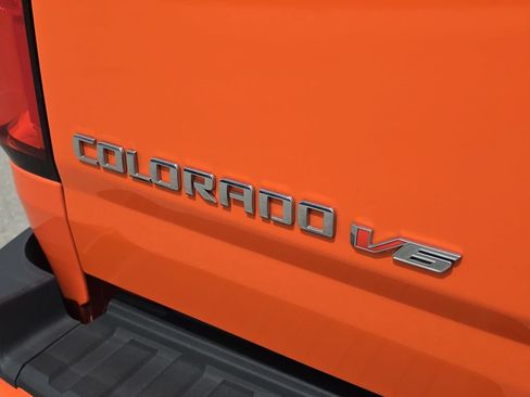 Used 2019 Chevrolet Colorado W/T w/ WT Convenience Package RWD image 8