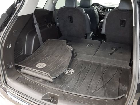 Used 2019 Buick Enclave Essence w/ LPO, Sport Appearance Package AWD/4WD image 34