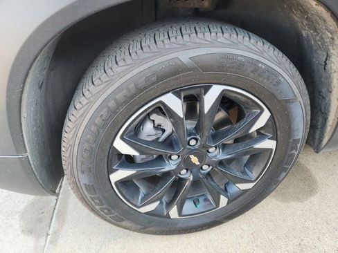 Used 2021 Chevrolet TrailBlazer LT w/ Convenience Package image 8