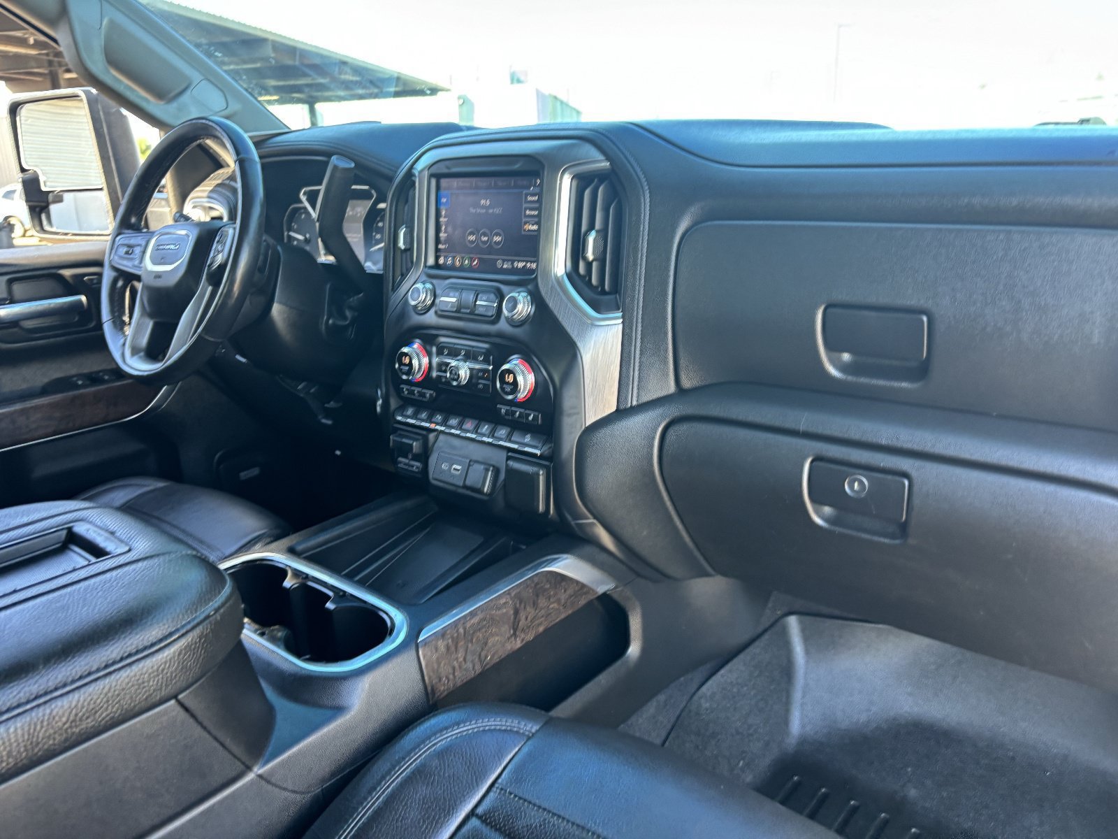 Used 2020 GMC Sierra 2500 Denali w/ Denali Ultimate Package AWD/4WD image 13