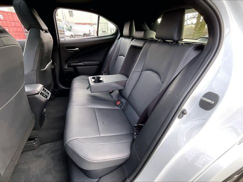 Used 2024 Lexus UX 250h F Sport image 22