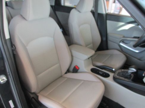 Used 2025 Kia Soul LX w/ LX Technology Package image 24