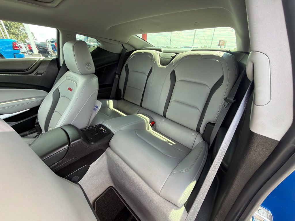 Used 2018 Chevrolet Camaro SS w/ LPO, Ground Effects Package RWD image 46