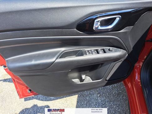 Used 2022 Jeep Compass Limited image 13