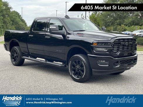 Used 2025 RAM 2500 Big Horn AWD/4WD image 1