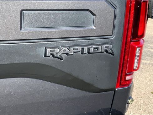 Used 2019 Ford F150 Raptor w/ Equipment Group 802A Luxury AWD/4WD image 10