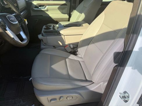 Used 2023 GMC Sierra 1500 SLT image 21