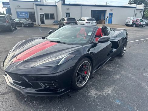 Used 2021 Chevrolet Corvette Stingray Premium Conv w/ Z51 Performance Package RWD image 6