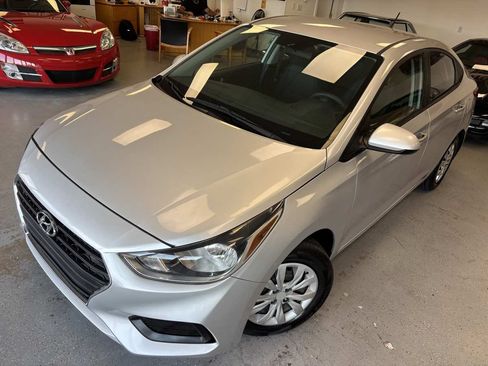 Used 2022 Hyundai Accent SE FWD image 7