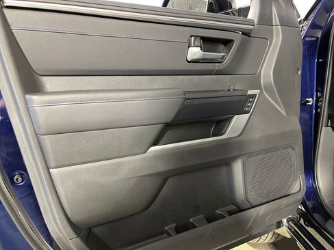 New 2025 Toyota Tundra Platinum AWD/4WD image 17