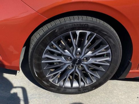 Used 2022 Kia Forte GT-Line w/ GT-Line Technology Package FWD image 7