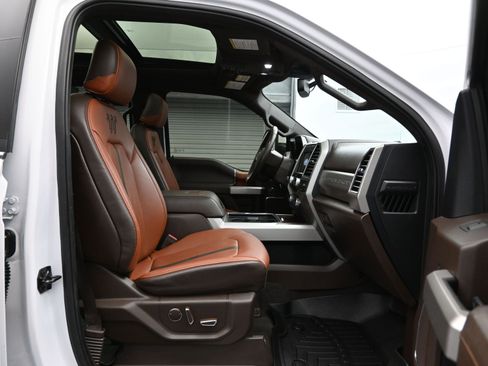 Used 2020 Ford F250 King Ranch w/ FX4 Off-Road Package image 13