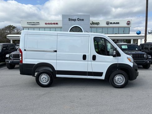 New 2026 RAM ProMaster 1500 w/ Convenience Group image 4