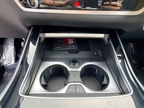 New 2026 BMW ALPINA XB7 AWD/4WD image 33