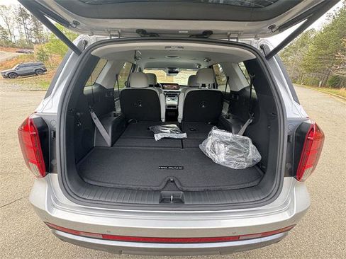 New 2025 Hyundai Palisade SEL image 18