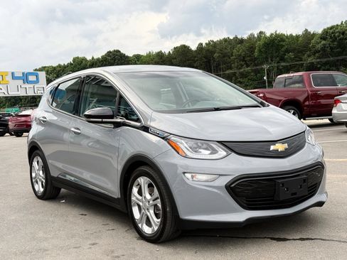 Used 2020 Chevrolet Bolt LT FWD image 9