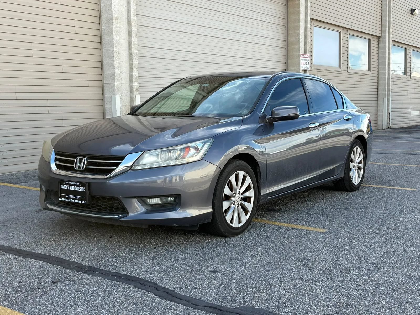 Used 2015 Honda Accord Touring image 1