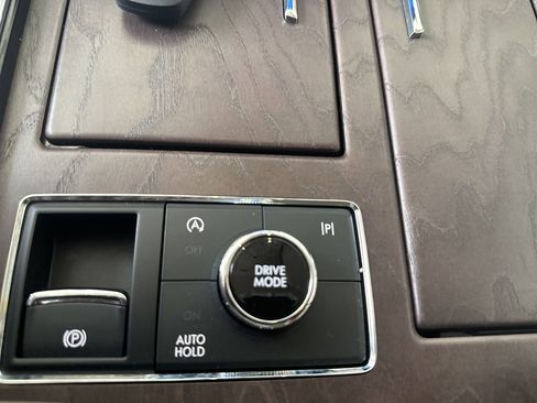 Used 2024 Lincoln Navigator Reserve AWD/4WD image 16