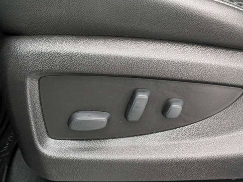 Used 2019 Chevrolet Tahoe LT w/ Luxury Package image 18