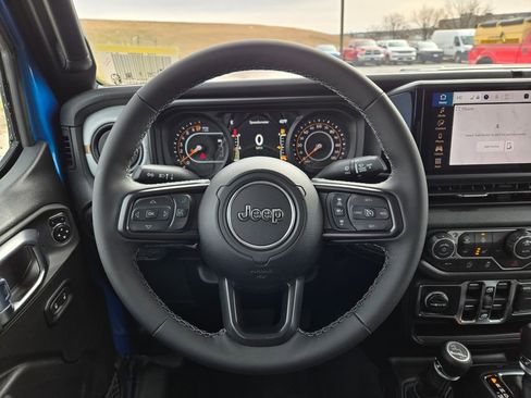 New 2026 Jeep Gladiator Sport image 18