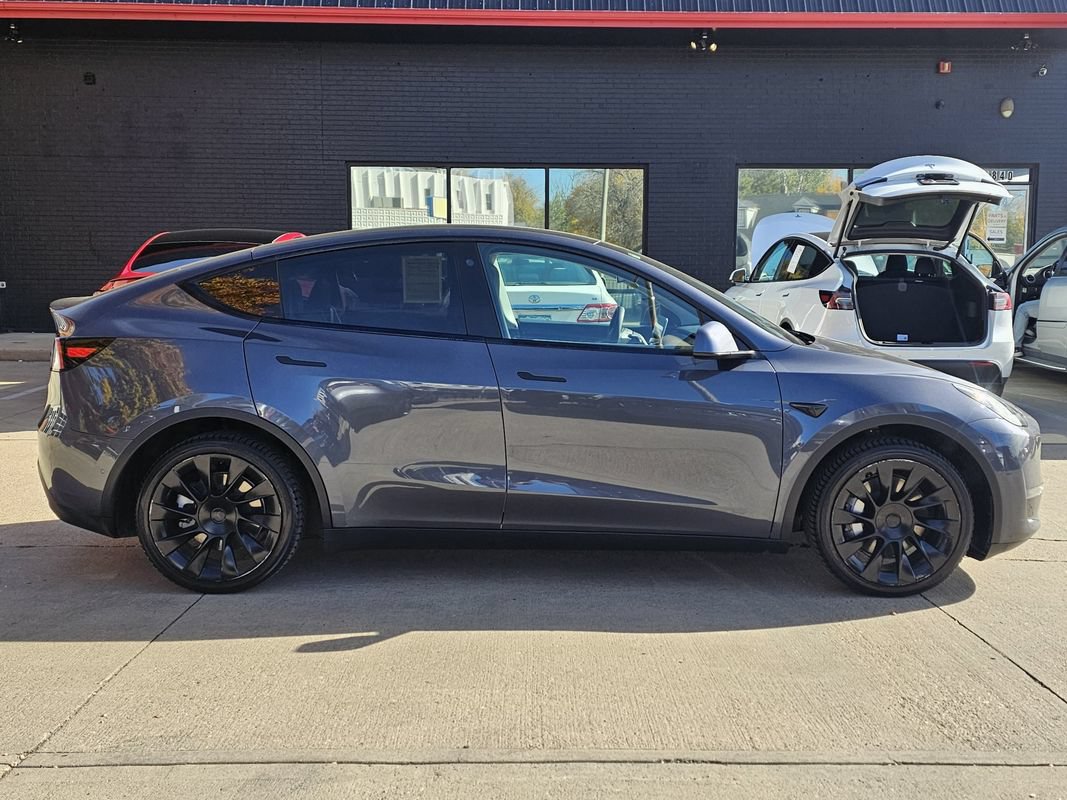 Used 2021 Tesla Model Y Long Range AWD/4WD image 10