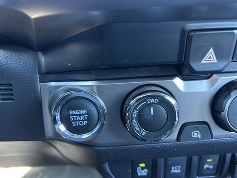 Used 2023 Toyota Tacoma Limited image 19