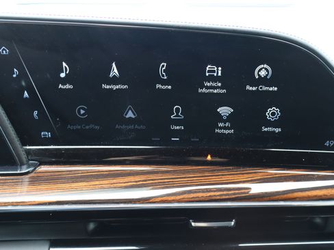 Used 2021 Cadillac Escalade ESV Premium Luxury image 29