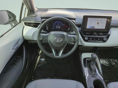 Used 2026 Toyota Corolla SE FWD image 12