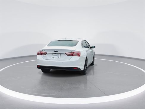 Used 2024 Chevrolet Malibu LT image 8