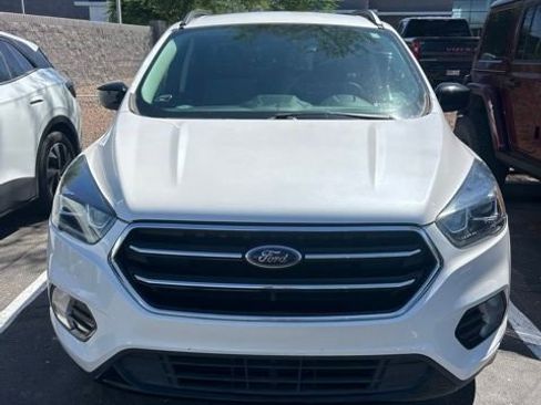 Used 2019 Ford Escape SE AWD/4WD image 2