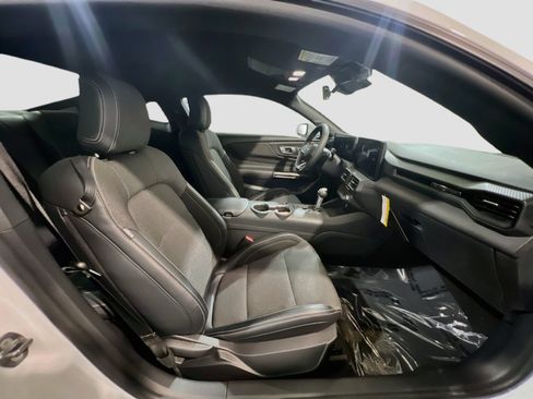 Used 2024 Ford Mustang Coupe RWD image 19