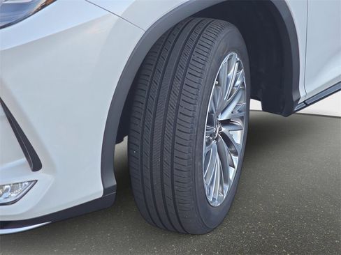 Used 2022 Lexus RX 450hL Luxury w/ Cold Area Package (CT) image 34