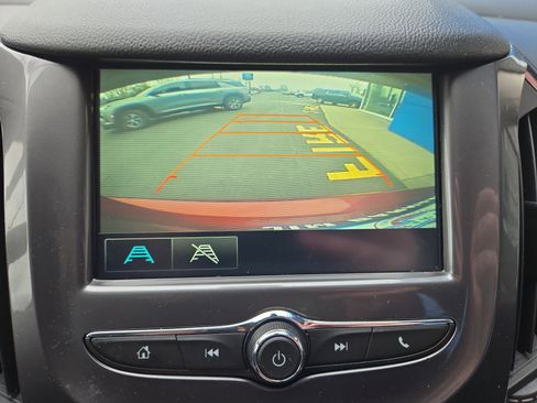 Certified 2018 Chevrolet Cruze LT w/ Convenience Package image 11