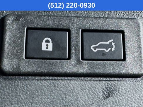 Used 2025 Subaru Outback Premium AWD/4WD image 31