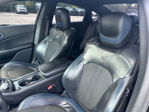 Used 2015 Chrysler 200 S w/ Navigation & Sound Group I FWD image 4
