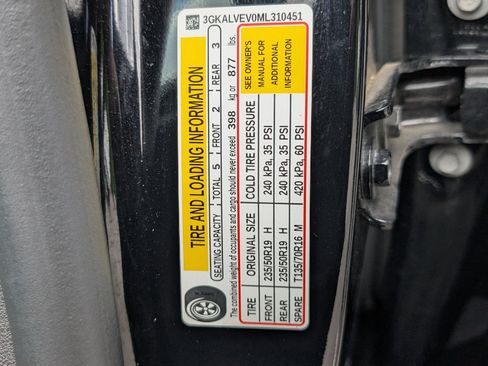 Used 2021 GMC Terrain SLT w/ Elevation Edition image 40