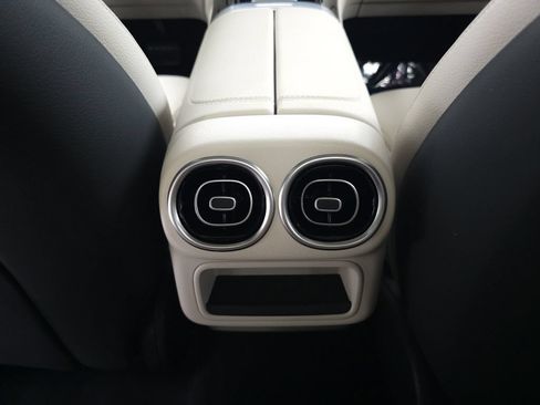 Certified 2026 Mercedes-Benz GLC 300 4MATIC image 24