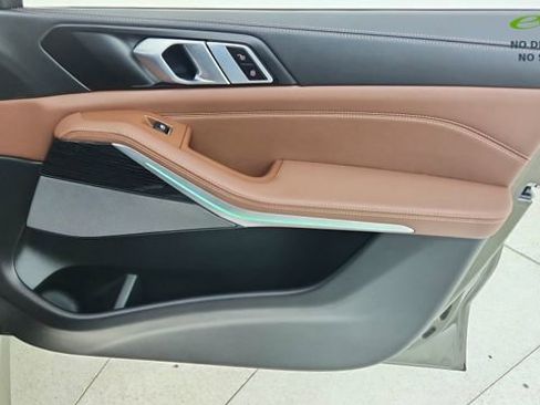 Used 2025 BMW X5 M60i AWD/4WD image 25