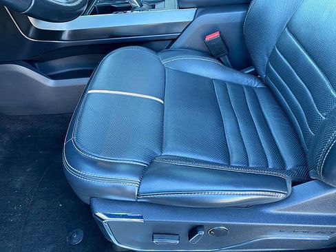 Certified 2022 Ford F150 Platinum w/ Equipment Group 701A High image 22